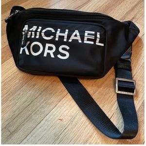 Michael Kors designer Fanny pack